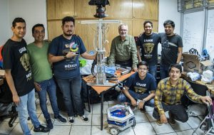 Justina, robot creada por alumnos de la UNAM, triunfa en concurso mundial en Australia. Foto: UNAM