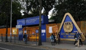 Encapuchados agreden a alumna en los baños del CCH Azcapotzalco