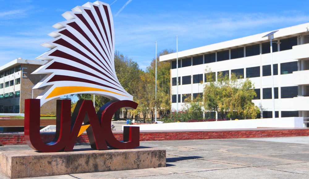 Universidad Autónoma de Guadalajara suspende clases por COVID-19