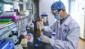 UNAM prepara laboratorio para crear vacuna contra COVID-19