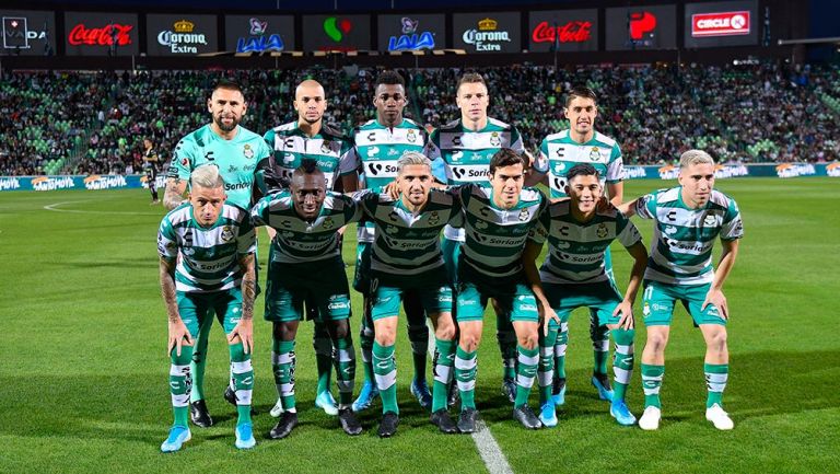 Ocho futbolistas del Club Santos Laguna dan positivo a COVID-19
