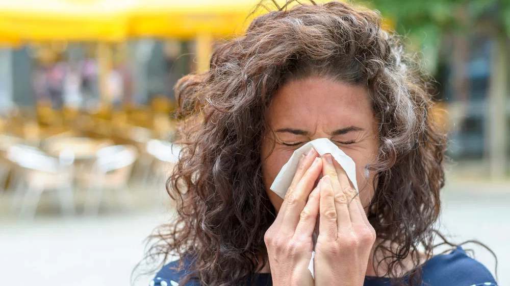Personas con alergias, grupo vulnerable ante la COVID-19: IMSS