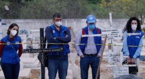 ONU visita exhumación masiva en Coahuila