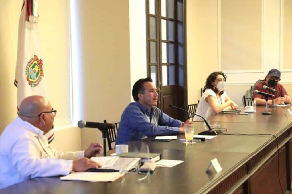 Veracruz presenta campaña contra COVID-19 para el periodo vacacional