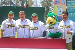 Encabeza Sergio Salomón entrega de concesión por 15 años del parque de béisbol Hermanos Serdán