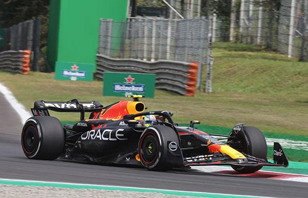 Cierran primeras prácticas Sergio Pérez y Max Verstappen en Monza