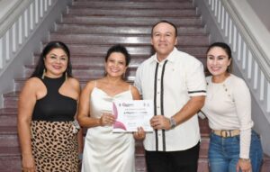 Fundación de Parques y Museos de Cozumel inauguró la exposición pictórica “La Luz en el Cine de Oro Mexicano”