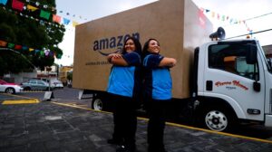 Amazon México junto con la comediante Michelle Rodríguez y Marimar Terrón, voz del conocido audio “Fierro Viejo”, presentan la campaña “Fierro Nuevo”