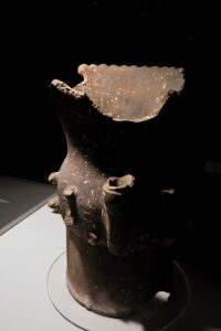 Exhiben en el Museo de Antropología e Historia del Edomex la Vasija Octecómatl como pieza del mes