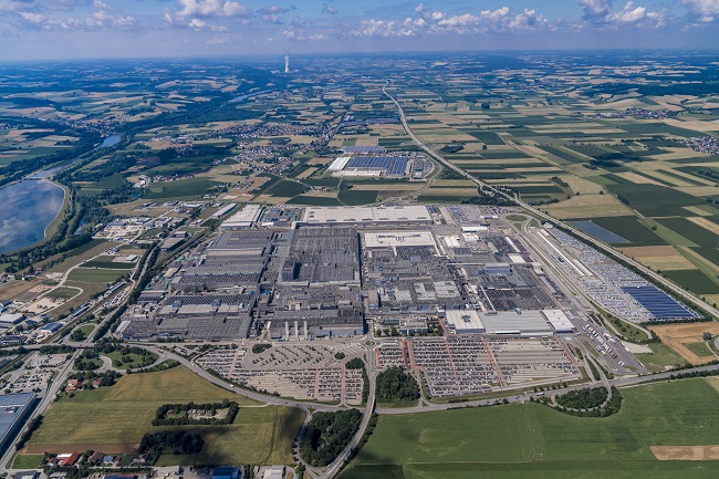 BMW Group Planta Dingolfing celebra 50 años de producción de automóviles