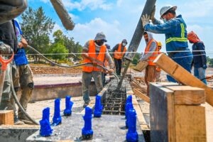 Gobierno de Delfina Gómez y constructores mexiquenses refuerzan lazos de colaboración para impulsar la obra pública en el Estado de México