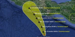 La tormenta tropical Otis se localiza a menos de 500 km de Puerto Ángel, Oaxaca