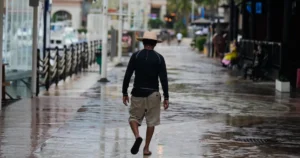 Gobierno de México llama a población y turistas de BCS y Sinaloa a resguardarse por la llegada del huracán Norma
