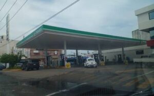 Informa PEMEX la relación de gasolineras con servicio al público para el suministro de combustibles en Acapulco