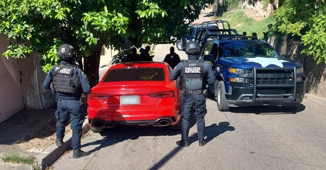 Policías Estatales recuperan vehículo robado este jueves en Culiacán