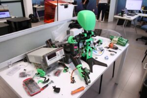 Estudiantes de la UAG crean tecnologías con inteligencia artificial