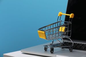 ¿Cómo las ofertas de fin de año pueden ayudar a las tiendas online?