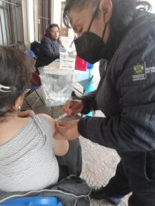 Aplicadas 333 mil 669 dosis de vacuna contra influenza en Querétaro