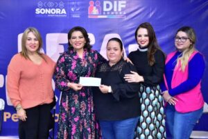 Gobierno de Sonora entregó más de 5 millones de pesos en Becaterapias para el Sur del Estado