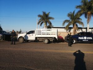 Policías Estatales recuperan una camioneta propiedad del sistema DIF